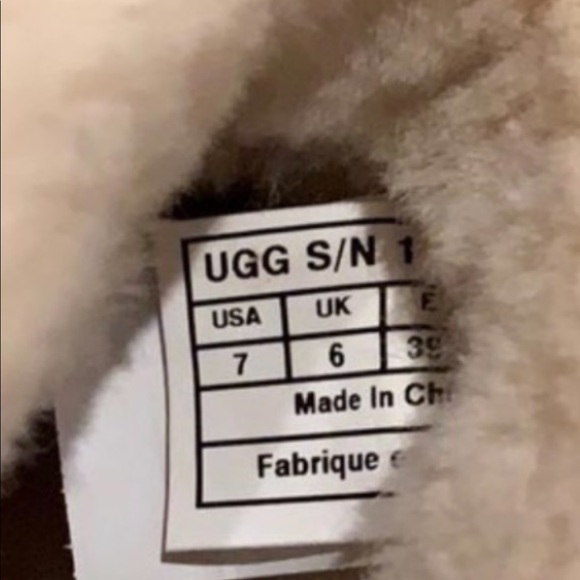 Uggs Loden Green NWOT Size 7 - Picture 3 of 16